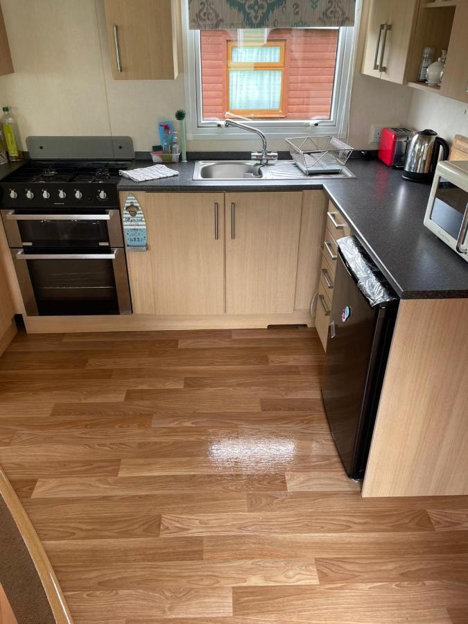 Van Number 123 Beautiful Caravan Sleeps 4 Aberystwyth Exterior photo